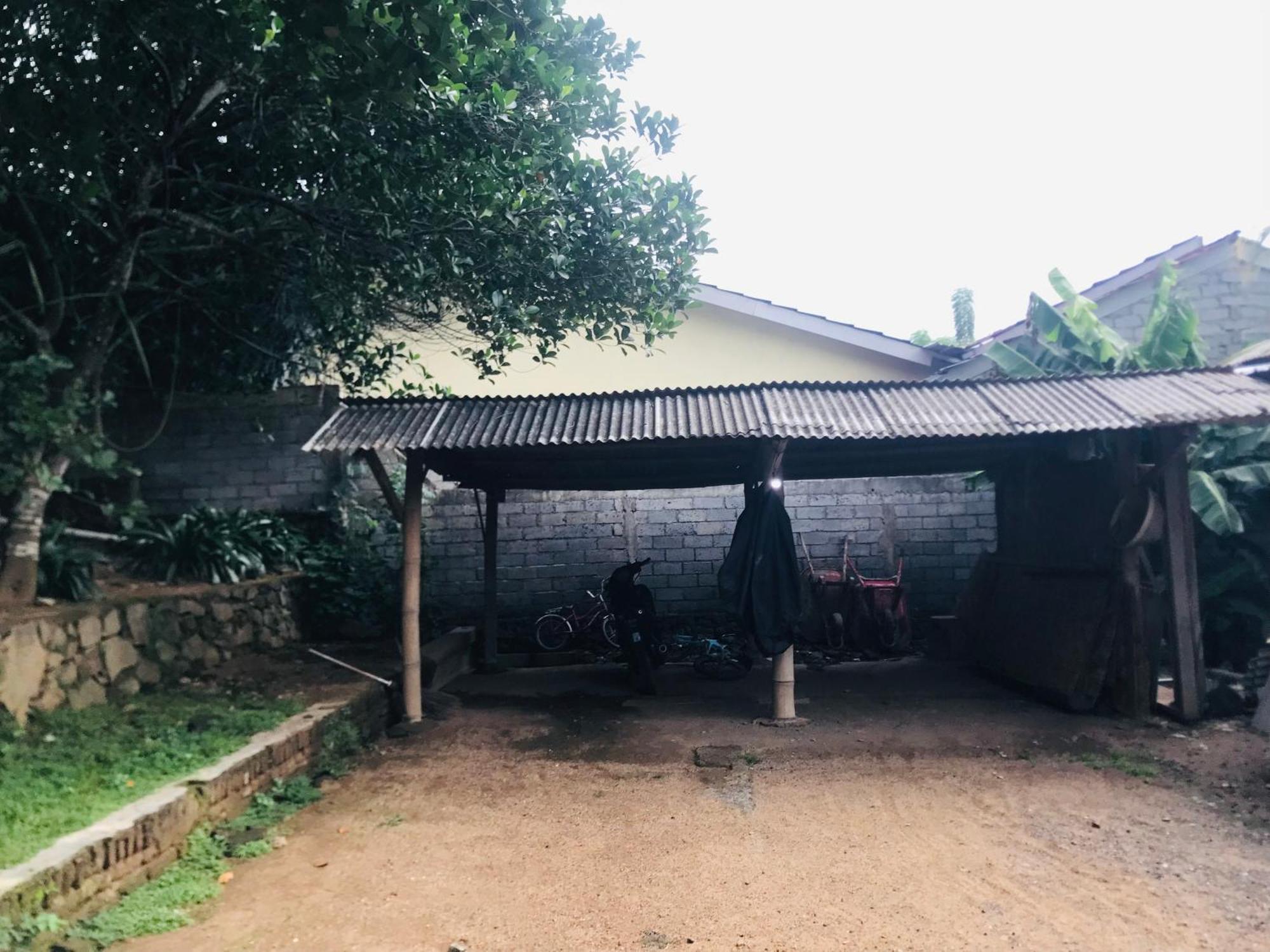 Kampung Homestay Kuta  Extérieur photo