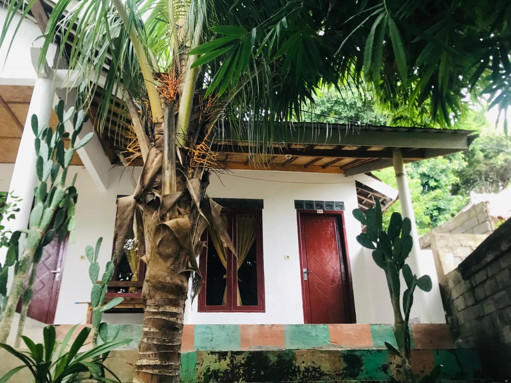 Kampung Homestay Kuta  Extérieur photo