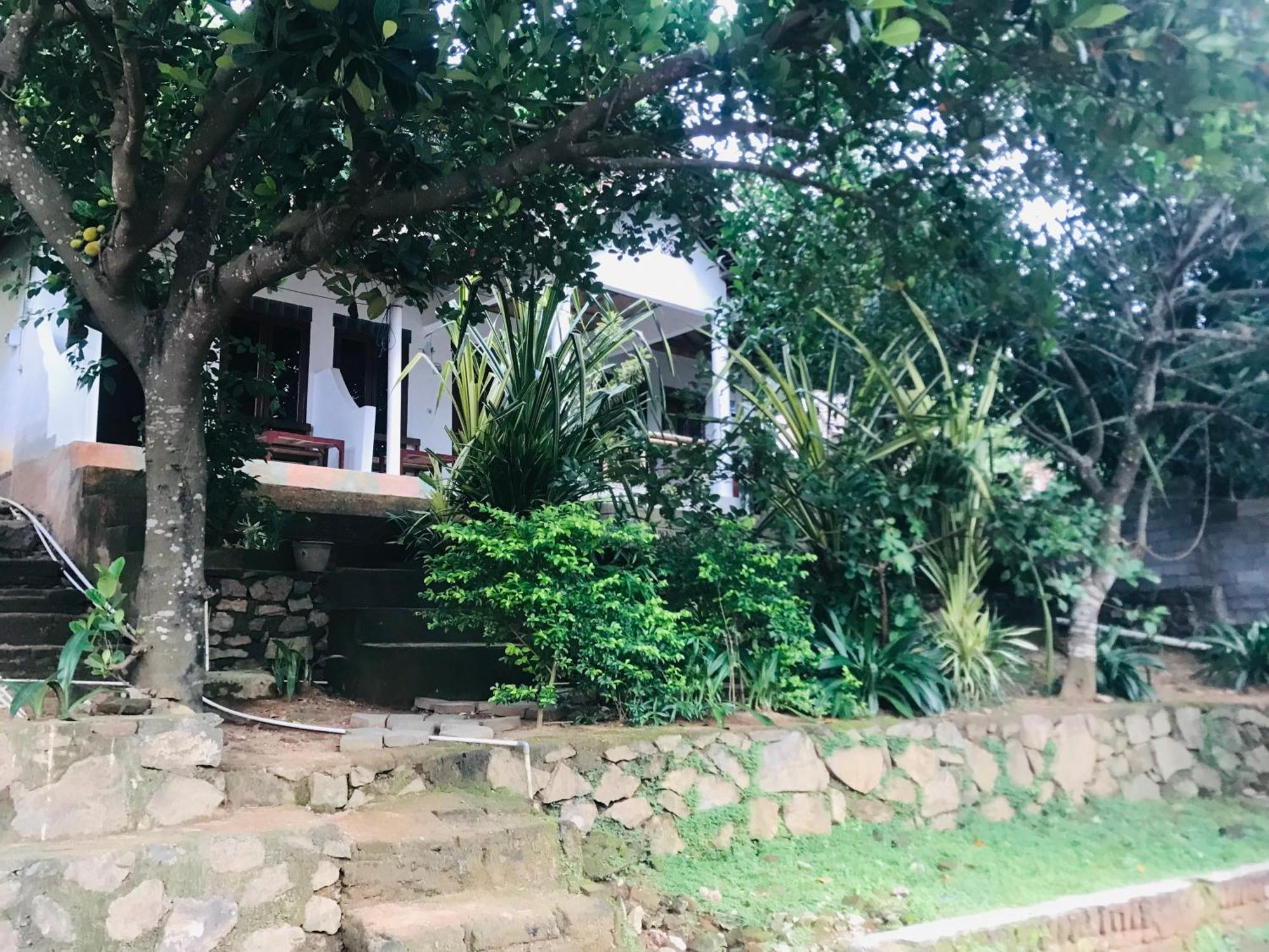 Kampung Homestay Kuta  Extérieur photo